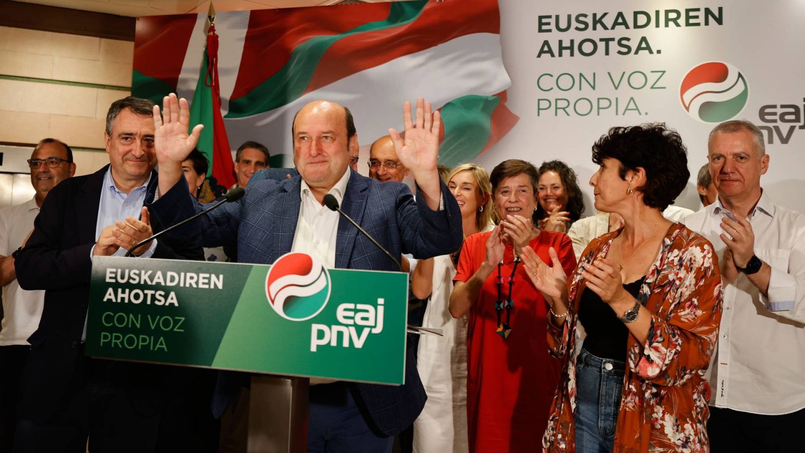 Elecciones Generanles: el PNV se muestra "dispuesto a hablar" con Sánchez - La hora de La 1 | Ver