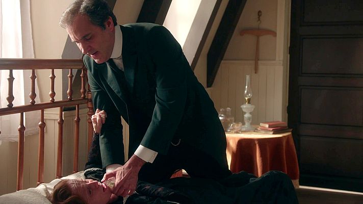 La promesa - Gregorio confiesa que envenenaba a Pía e intenta matarla