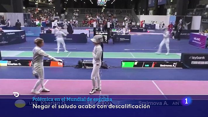 Telediario 2 - Una deportista ucraniana se niega a darle la mano a una rusa en el Mundial de esgrima