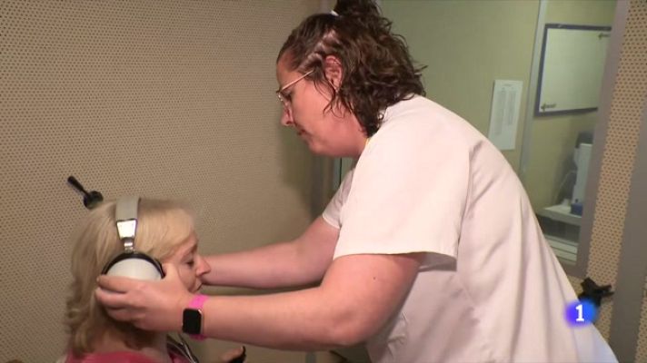 L'Informatiu - Augmenten de pacients amb problemes d'audició