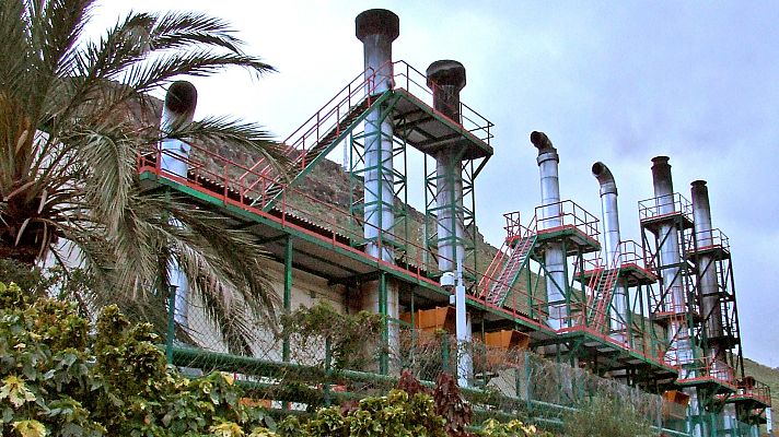 Fin de semana 24h - Un incendio en la central térmica de El Palmar deja sin luz a La Gomera