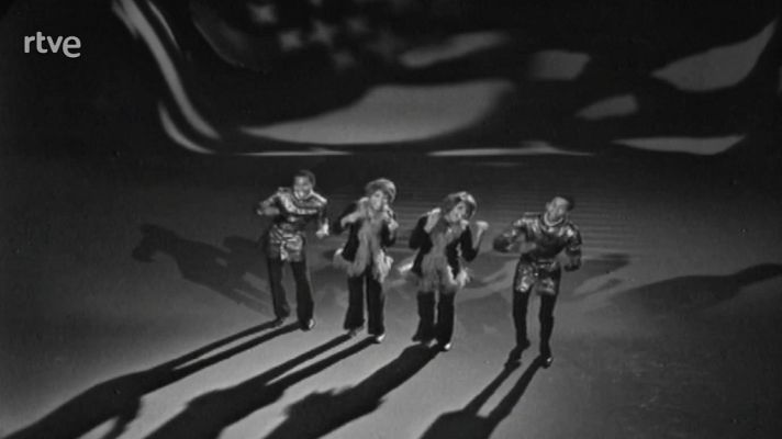 Esta noche con ... - Las Cuatro Monedas