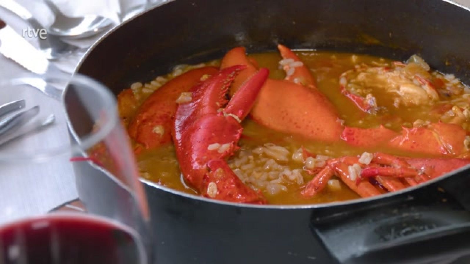 Aquí la Tierra - Arroz con bogavante en el Pantano de San Juan