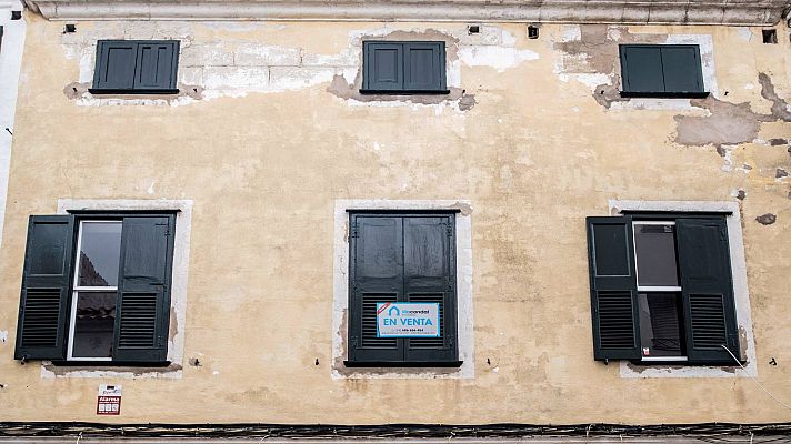 Telediario 2 - Sin aislamiento y con falta de accesibilidad: radiografría de la vivienda usada en España