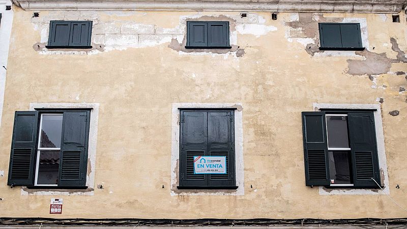 Sin aislamiento y con falta de accesibilidad: radiografría de la vivienda usada en España