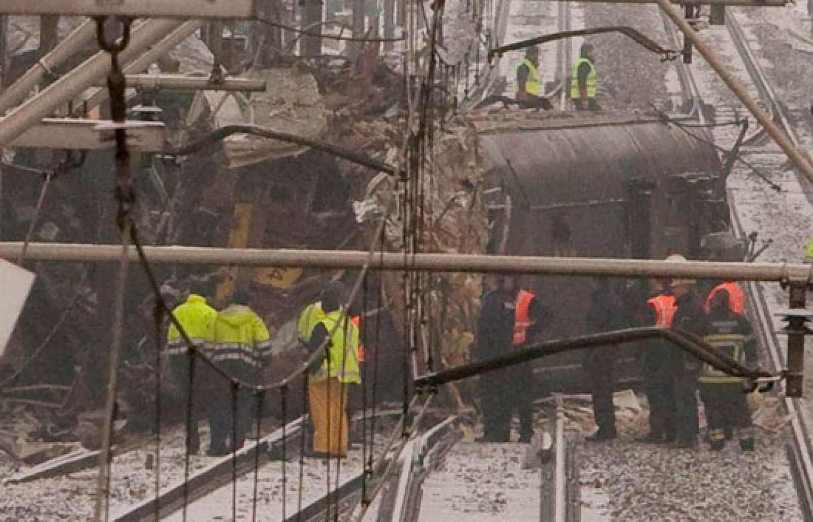 Telediario 2 en cuatro minutos - 15/02/10 | Ver