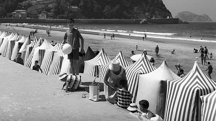 Telediario 1 - ¿Han cambiado las vacaciones de verano?