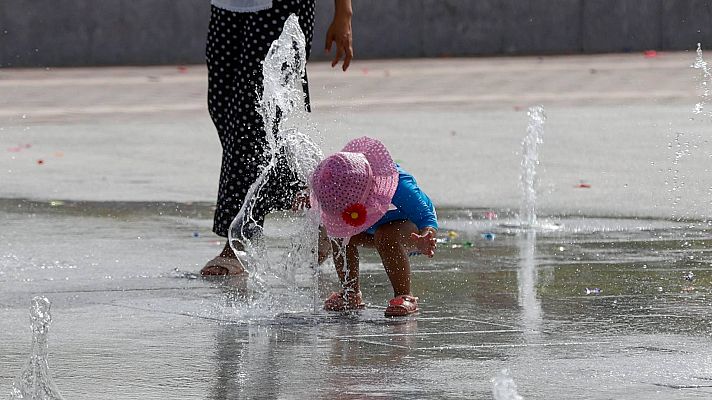 Telediario 1 - Tercera ola de calor: Bilbao y Santander registran temperaturas inusuales