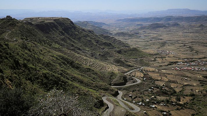 Telediario 2 - El Ministerio de Exteriores publica en su web advertencias para evitar viajar a lugares en conflicto