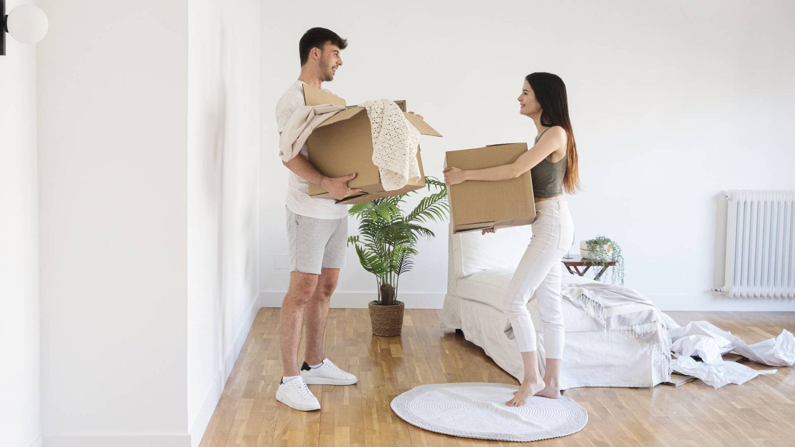 La edad media de emancipación supera por primera vez los 30 años