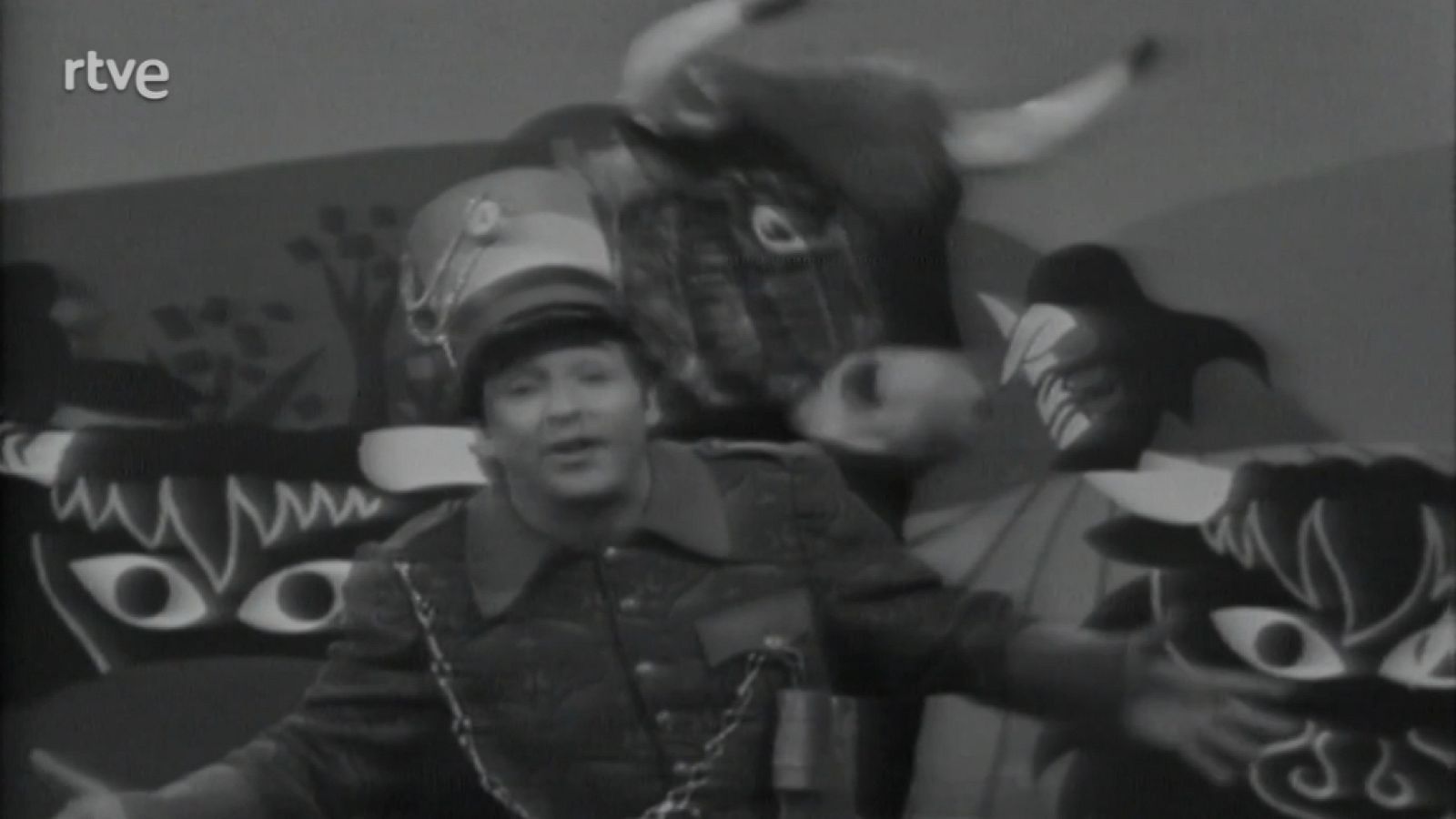 La guagua - Torrebruno canta la canción del Jefe Capuchetto