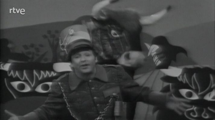 La guagua - Torrebruno canta la canción del Jefe Capuchetto