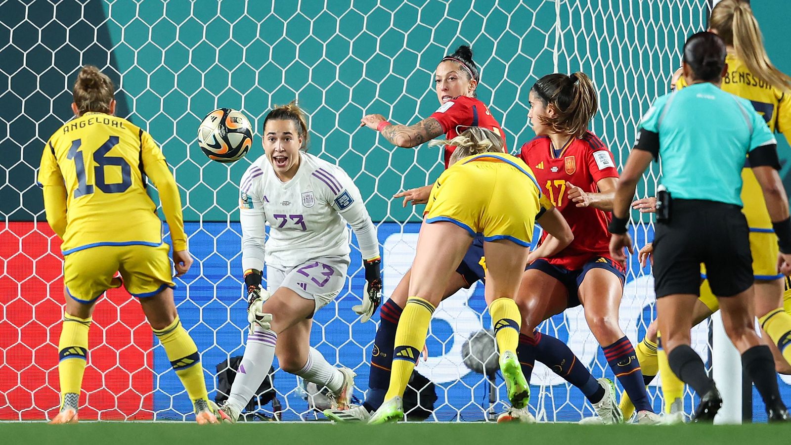 Mundial femenino: el paradón de Cata Coll en el España - Suecia - Copa Mundial Femenina de la FIFA 2023 | Ver