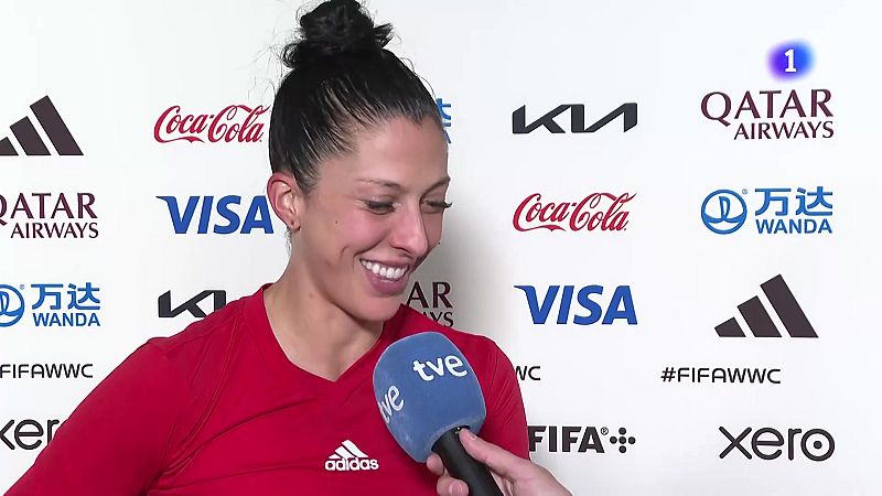 Jenni Hermoso: "Estoy súper feliz. Estamos a un pasito de tocar la gloria"