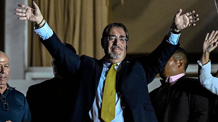 Informativo 24h - Bernardo Arévalo de León gana las elecciones en Guatemala