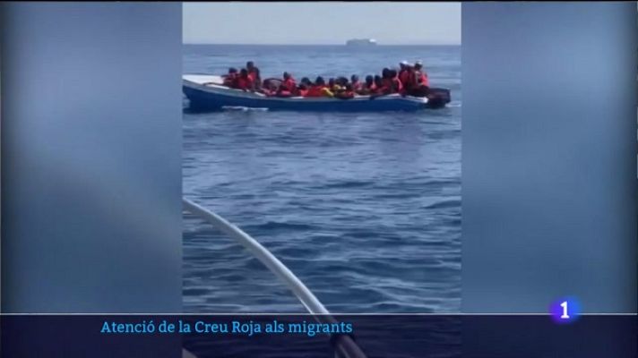 Informatiu Balear - Atenció de la Creu Roja als migrants