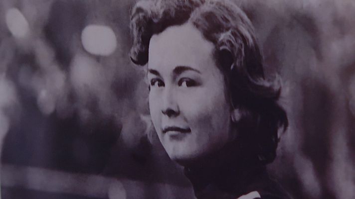 L'informatiu - Comunitat Valenciana - Carmen Arce 'Kubalita', una de les pioneres del futbol femení