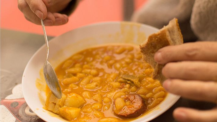 Telediario 1 - Polémica porque una campaña publicitaria vincula la fabada asturiana con la acidez de estómago