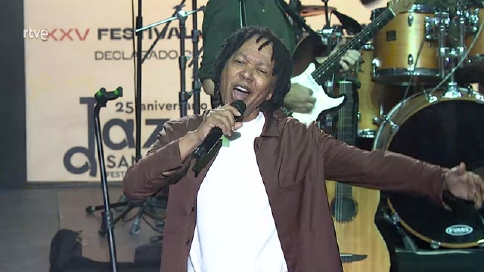 Festivales de verano de La2 - 25º Jazz San Javier: Djavan - ver ahora