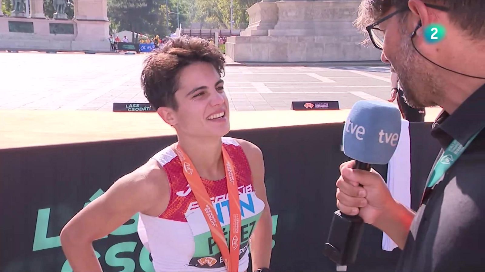 Vídeo: María Pérez oro en 35km marcha en el mundial atletismo - Atletismo | Ver