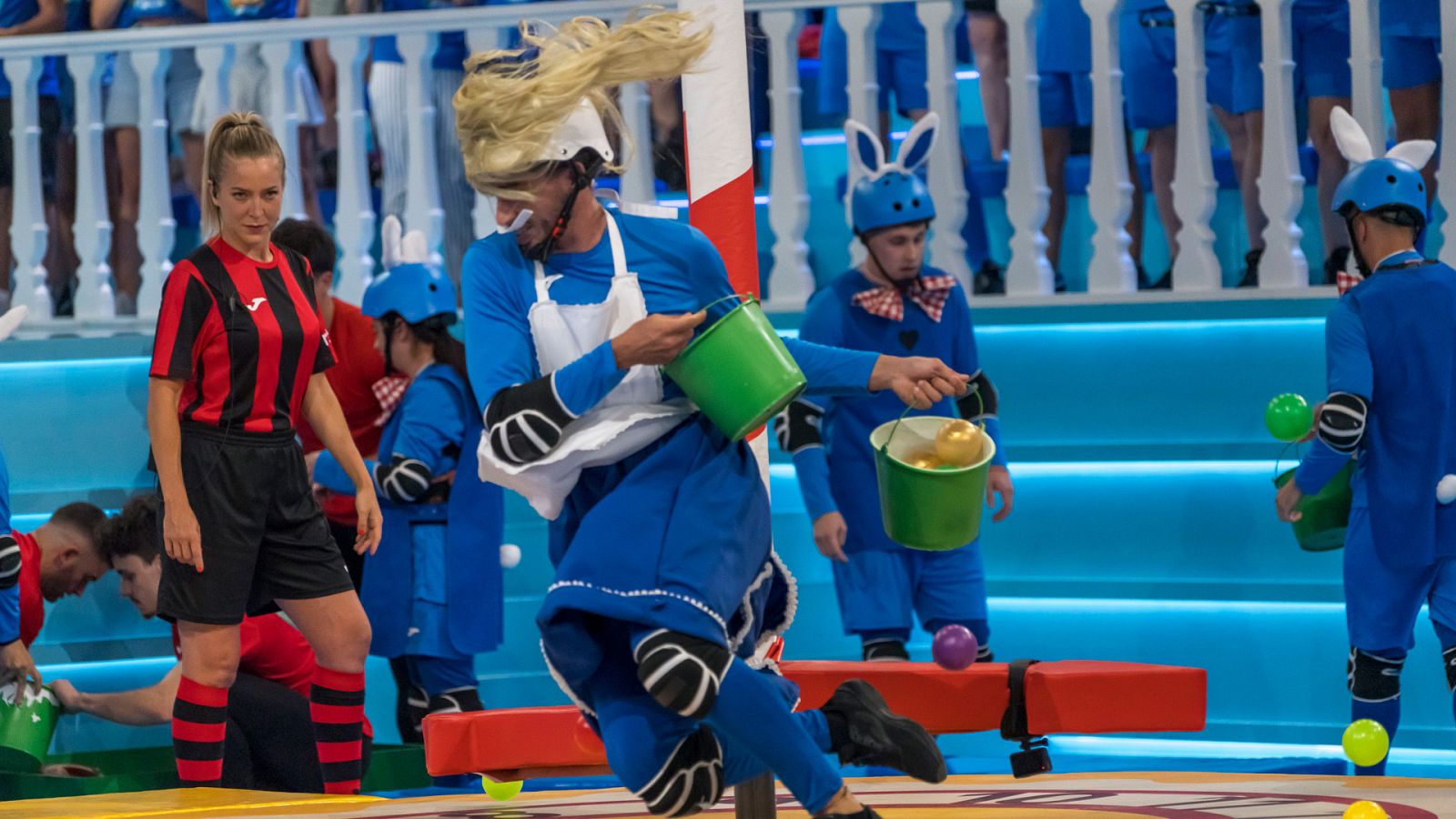 Programa 6: Alicia en el país de las caidillas