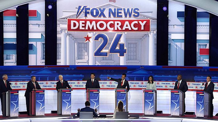 Telediario 1 - Trump no participó en el debate de candidatos republicanos a las primarias para 2024