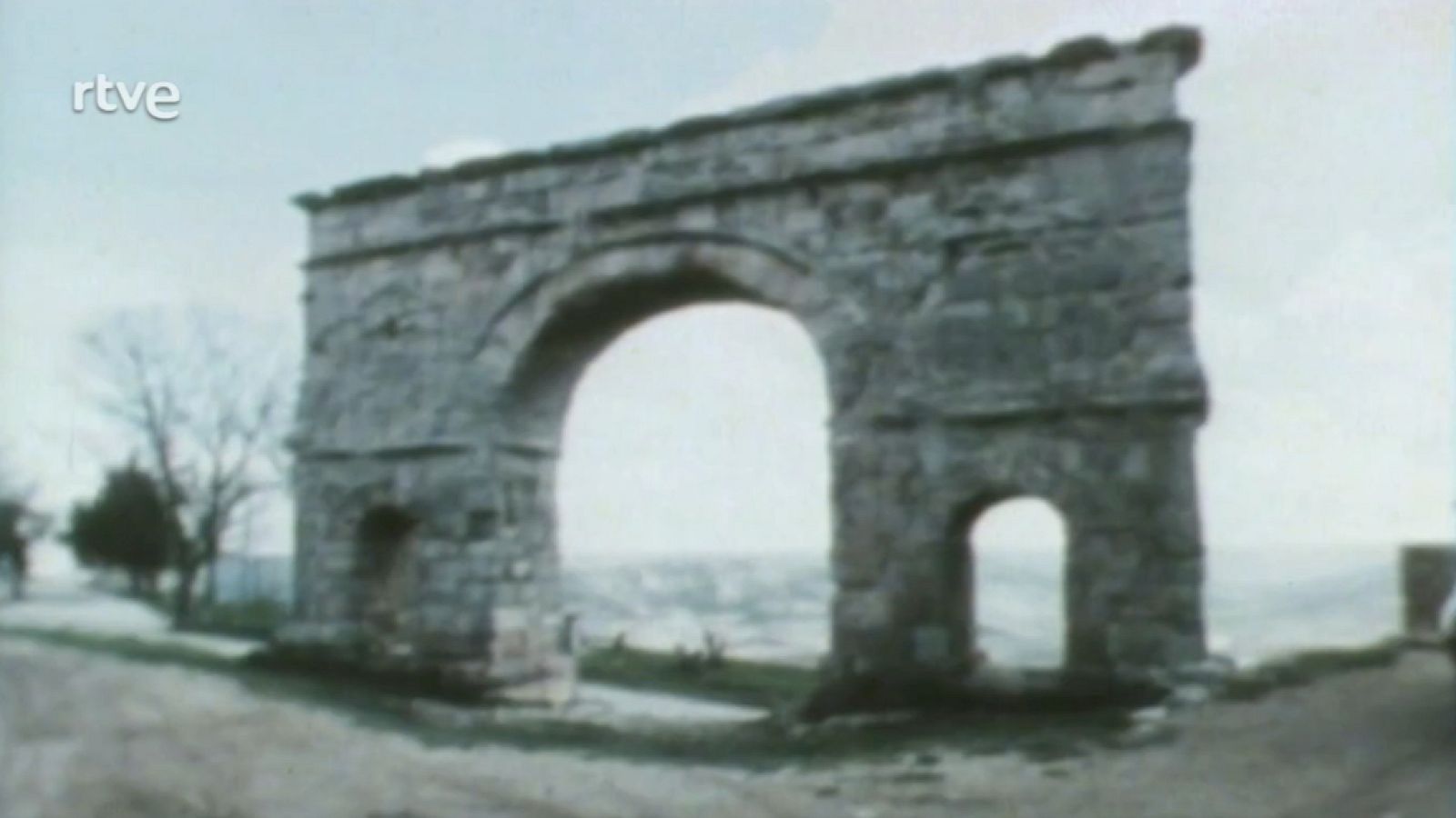 Tribuna de la historia - Entre Sagunto y Numancia