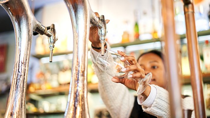 Telediario 2 - Los trabajadores contratados por empresas de trabajo temporal disminuyen desde la puesta en marcha de la reforma laboral
