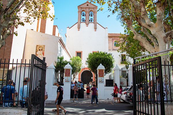Hablando claro - Ángeles, amiga de la madre de Rubiales: "Va a llegar hasta el final"