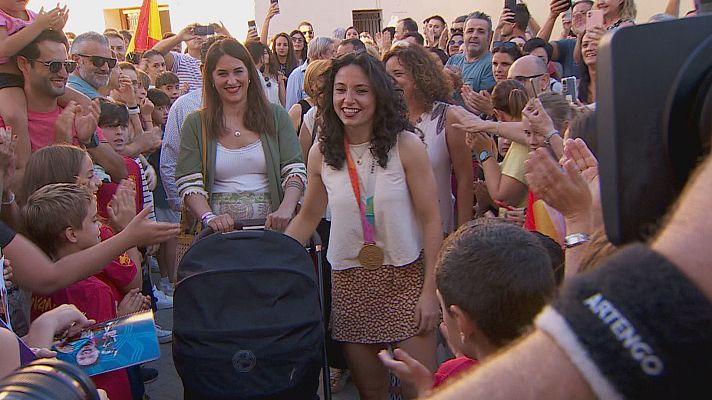 L'informatiu - Comunitat Valenciana - Homenatge a la campiona del món Ivana Andrés en Aielo de Malferit