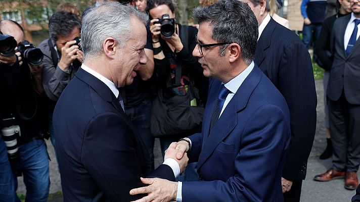 Telediario 2 - El Gobierno ve "legítima" y "constructiva" la propuesta territorial de Urkullu pero insiste en respetar la Constitución