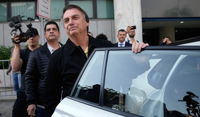 Telediario 2 - Bolsonaro declara ante la justicia por presunta propiación indebida de joyas