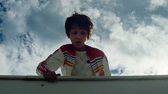 Telediario 2 - ¡Salta!, una comedia familiar con viajes en el tiempo