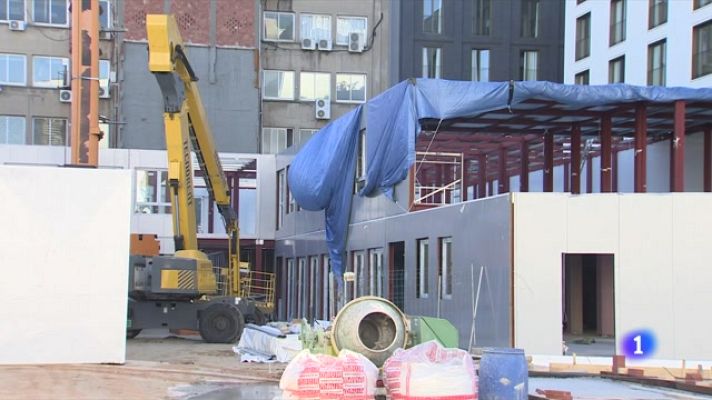 L'Informatiu - Aules provisionals a les portes d'un nou curs