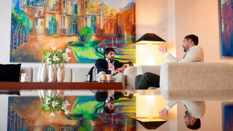 López Miras y Antelo se reúnen para hablar de las "necesidades" de la región tras el pacto de Gobierno | Ver