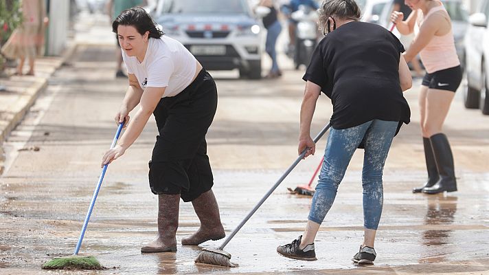 Telediario Fin de Semana - Alerta roja en Madrid, Toledo y Cádiz por las fuertes lluvias