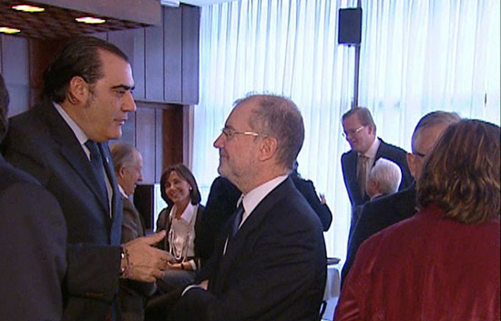 El Consejo General del Poder Judicial escuchará a Garzón antes de decidir si lo suspende | Ver