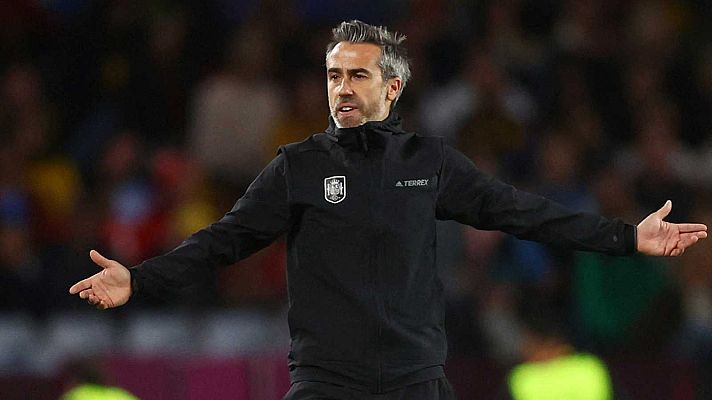 Telediario Matinal - Jorge Vilda: "Es complicado ser el único que no se levanta y no aplaudir"