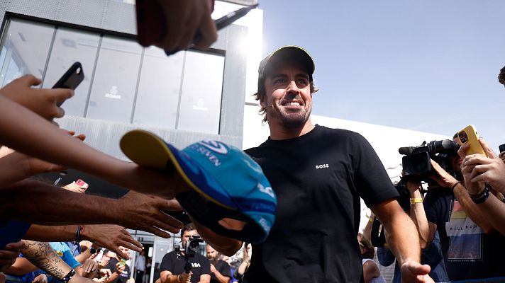 Telediario 1 - Fernando Alonso en el Jarama: entre lo festivo y lo emotivo