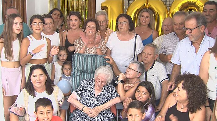 Noticias Andalucía - Catalina cumple 108 años en Conil