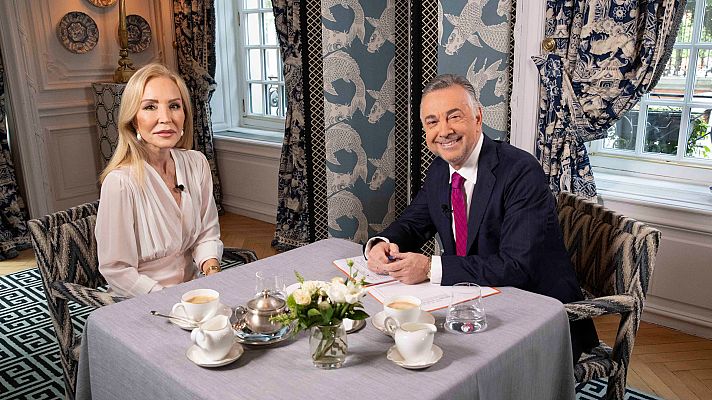 Plano general - Carmen Lomana