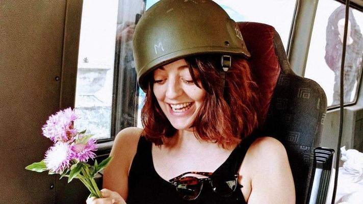 Telediario 1 - El Gobierno condecorará a Emma Igual, la cooperante española que murió en Ucrania