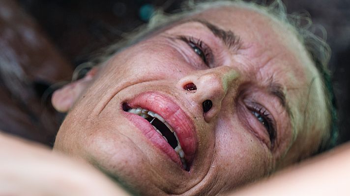 El conquistador - Perla es atendida en el hospital