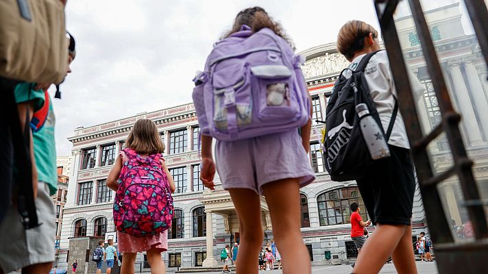 Telediario 1 - Disiminuye el acoso escolar, aunque las asociaciones advierten de que muchos casos no se detectan