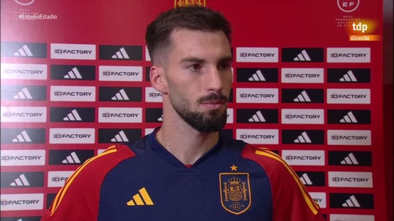 Álex Baena, tras marcar en su debut con la selección: "Estoy en una nube" -- Ver ahora