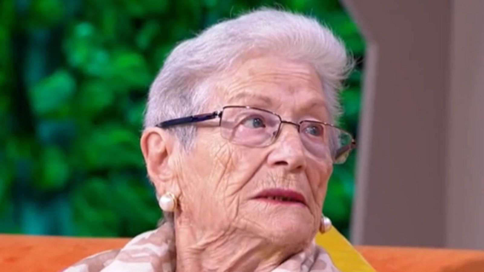 Adela de 94 años y su primera cuenta de Instagram: "Alrededor todo el mundo sabe informática menos yo" - Ver ahora