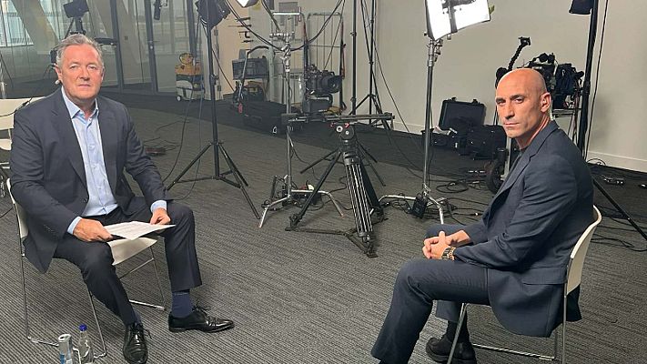 Telediario 1 - Rubiales no se disculpa con a Jenni Hermoso y dice que todo es "una bola de nieve con argumentos falsos"