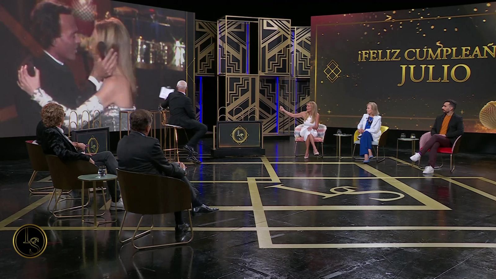 Lazos de sangre - El debate: Papá cumple 80 años - Julio Iglesias - ver ahora