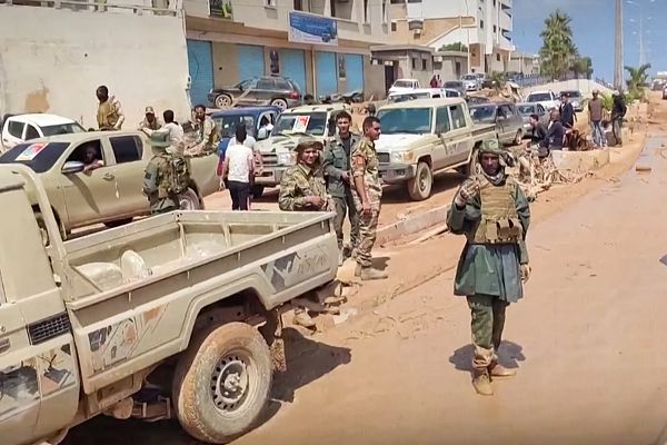 Informativo 24h - La guerra en Libia dificulta la ayuda por las inundaciones