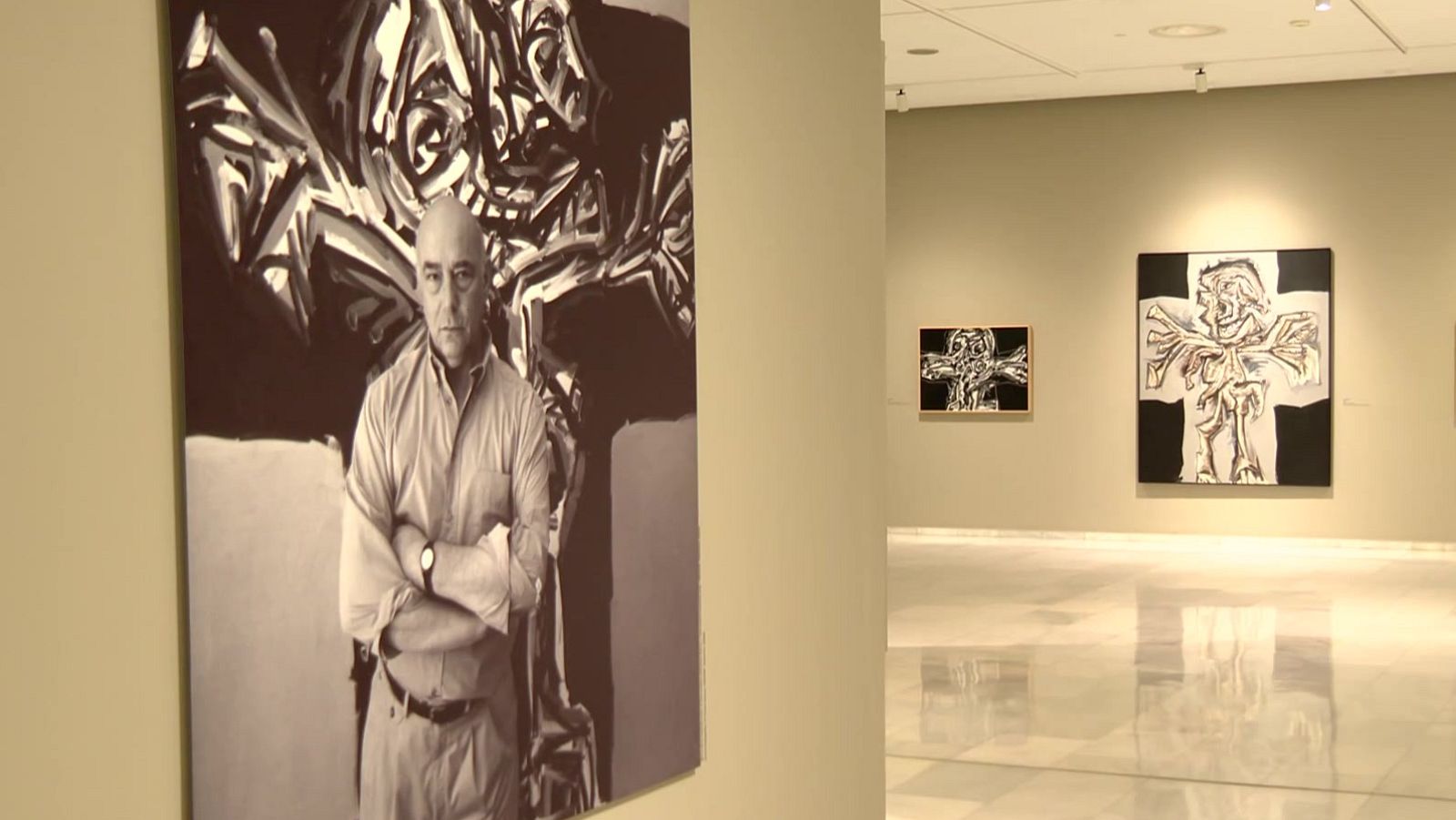 Madrid y Valencia recuerdan la obra del pintor Antonio Saura en el 25 aniversario de su muerte.